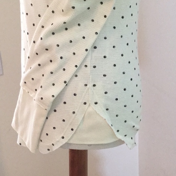 We The Free thermal looking shirt, round neck, back seam, long sleeves, Medium - Picture 2 of 8